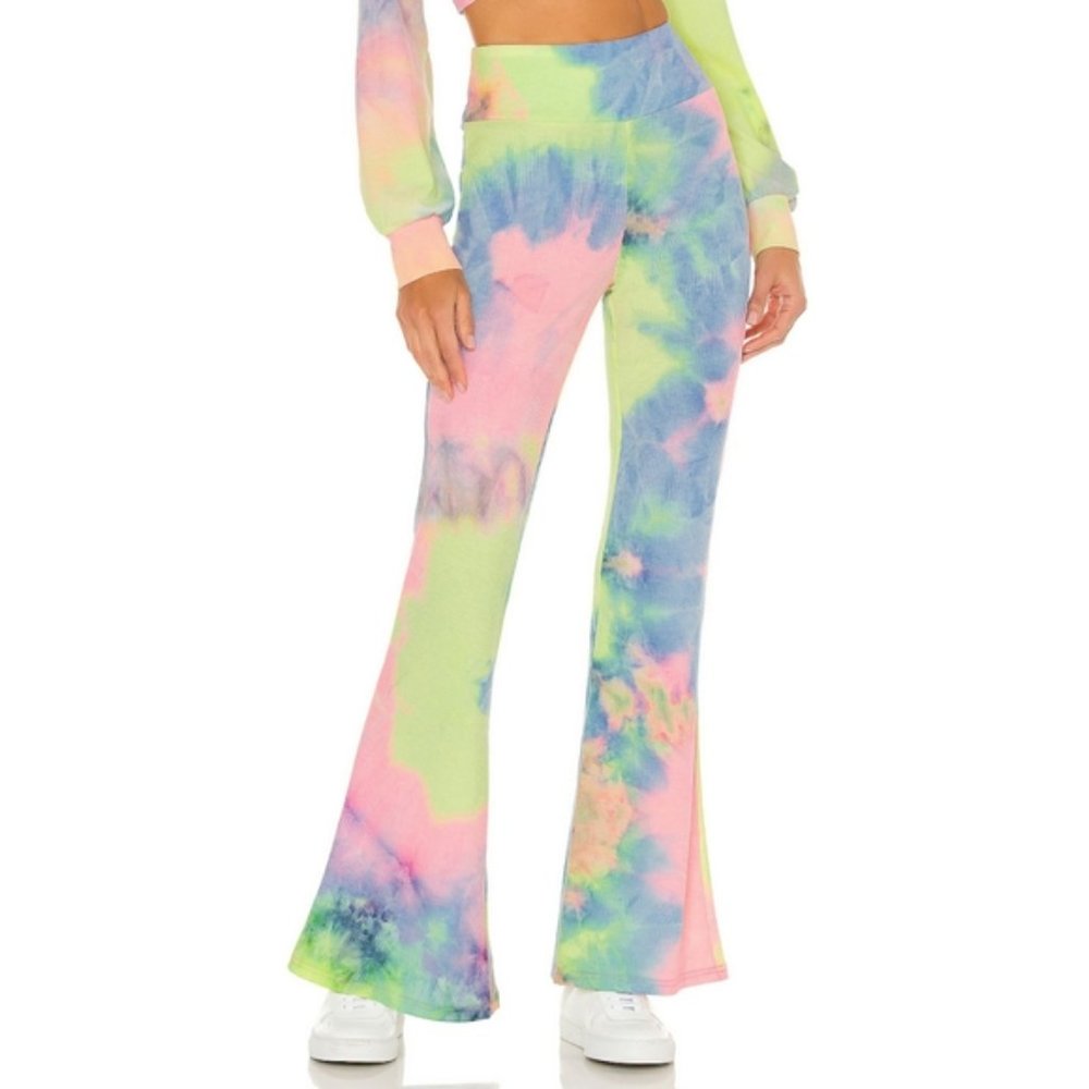 NEW Beach Riot Revolve Tie Dye 2 Piece Crop Top Flare Pants SMALL Lounge $220 - Picture 2 of 13